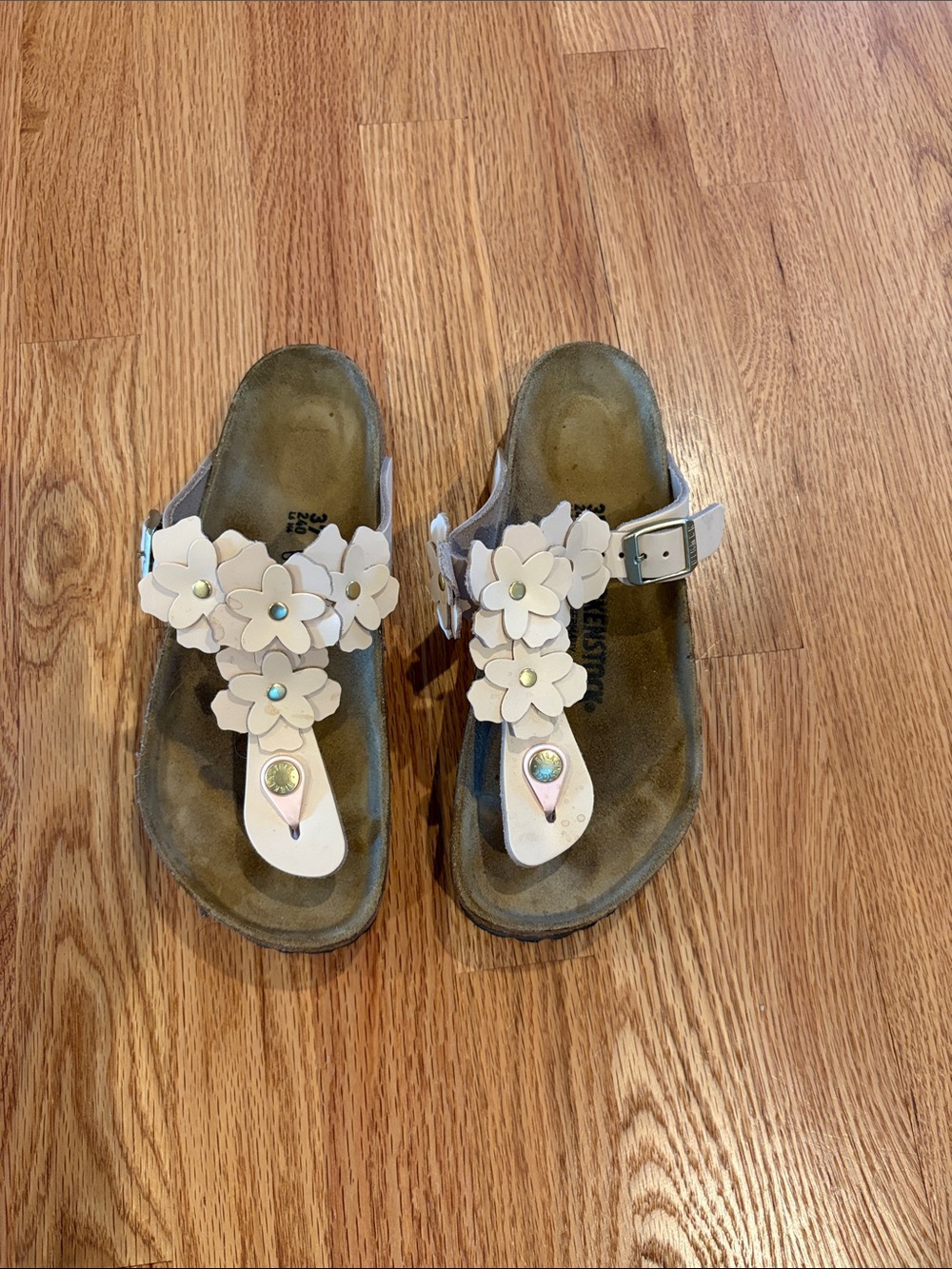 Birkenstock Light Pink Floral Gizeh Sandals